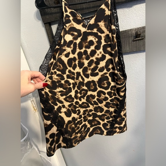 Womens Leopard TankTop with Black Lace - Picture 6 of 7